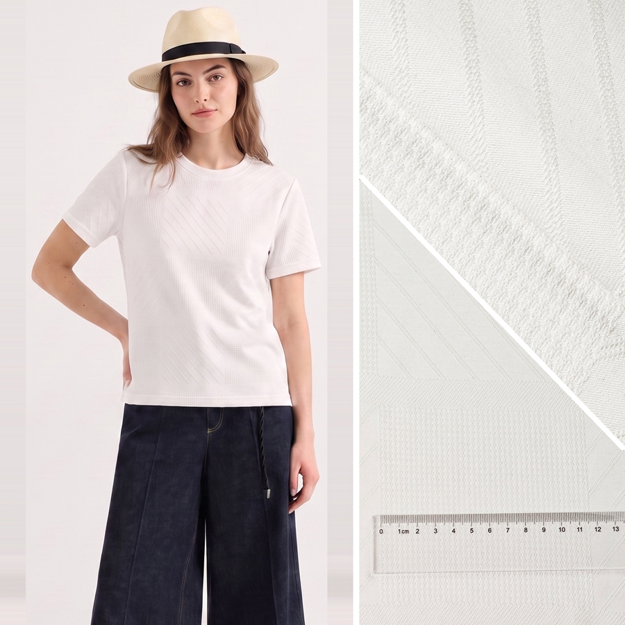 40S Cotton Covered Jacquard Fabric | 39% Cotton / 39% Viscose / 22% Polyester | 200GSM | 175cm